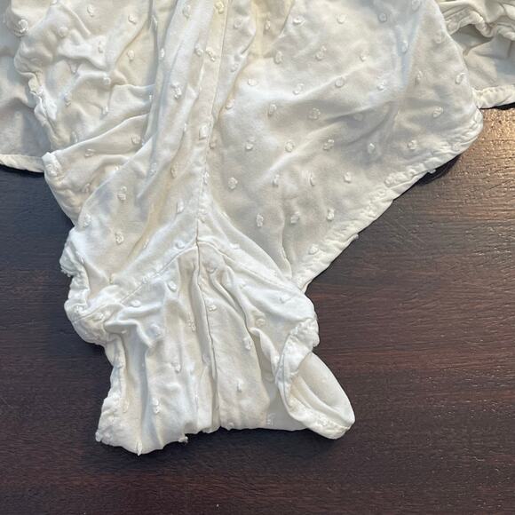 Urban Outfitters White Romper Size SP Ruffle‎ Coquette Cottagecore Smocked Waist - Picture 6 of 8